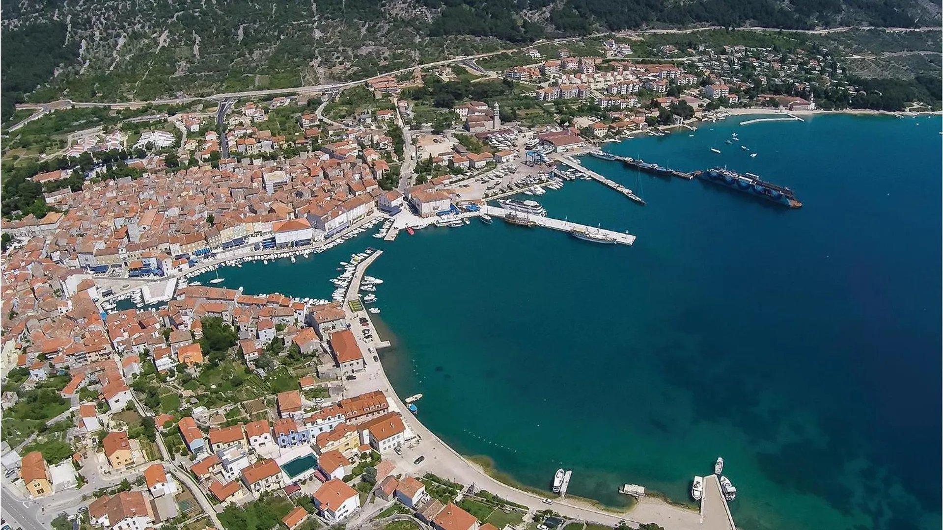 Nice Home In Dragozetici With House Sea View